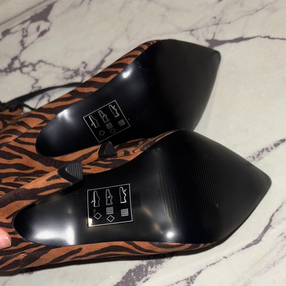 Zebra Print Lace-Up Ankle Boots - Picture 9 of 9